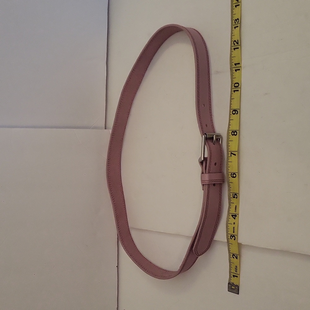 EUC Gap Genuine Leather Belt in Lavender, Size S